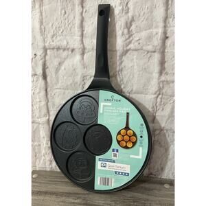 NWT Crofton Non-Stick Pancake Pan Christmas Holiday